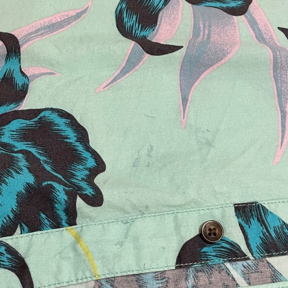 Volcom Men's Button  Hawaiian Print Collared Short Sleeve Green/ Blue Shirt XL - Picture 4 of 13